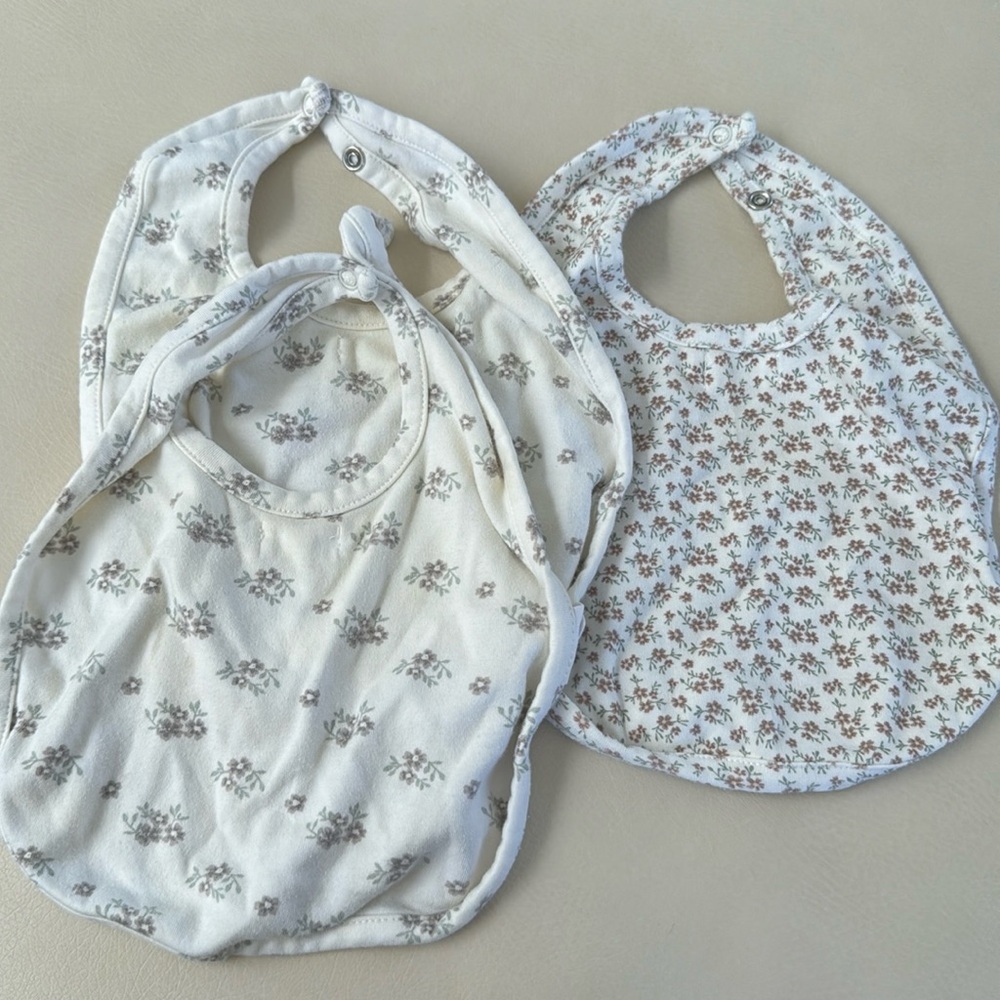 3 Jamie Kay bibs